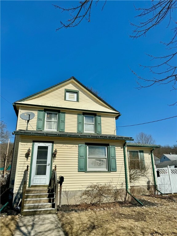 Property Photo:  464 Pine Street  NY 14870 