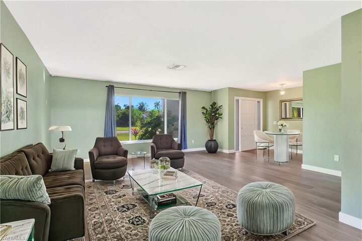 Property Photo:  223 Pine Valley Cir  FL 34113