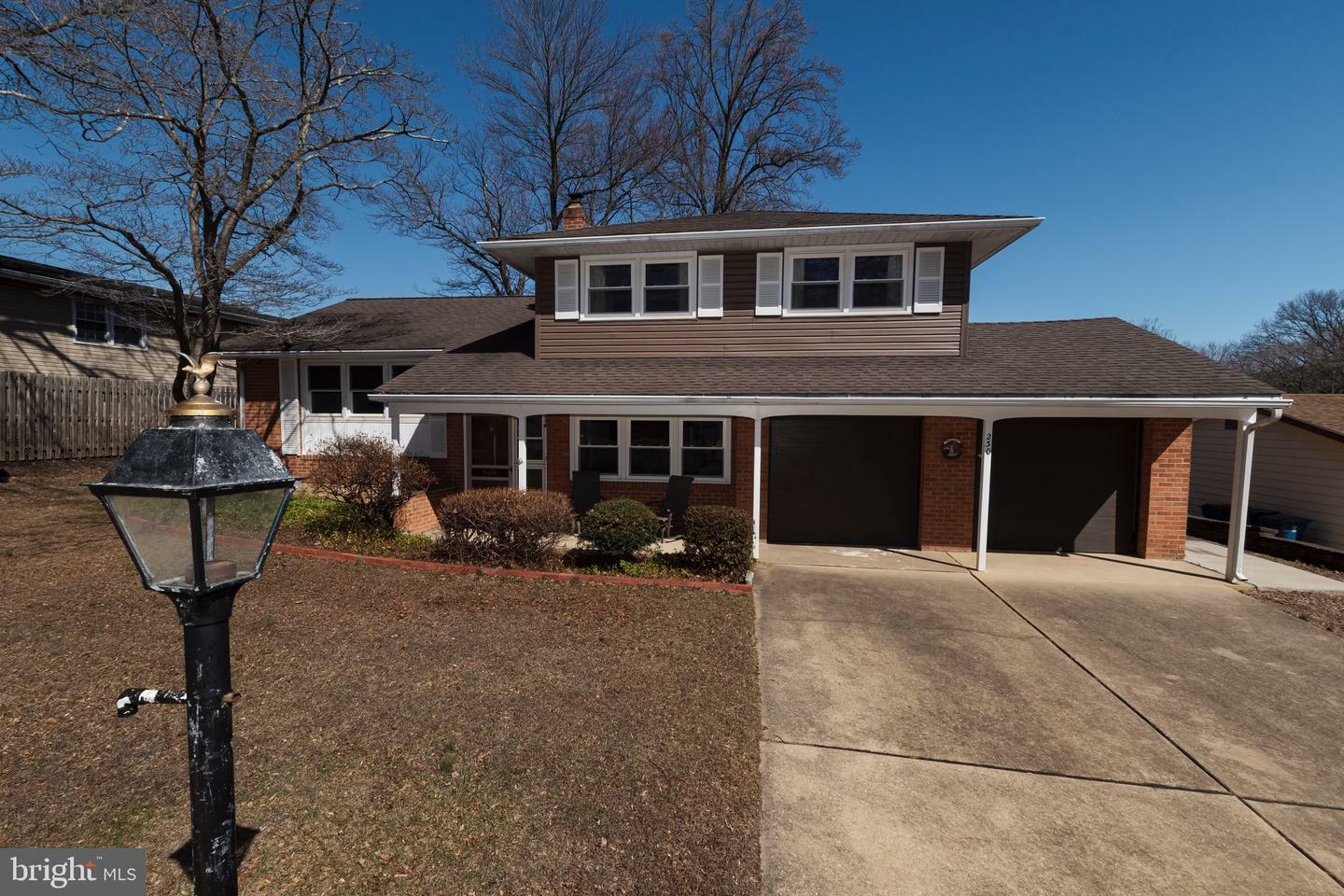 Property Photo:  230 Aronimink Drive  DE 19711 