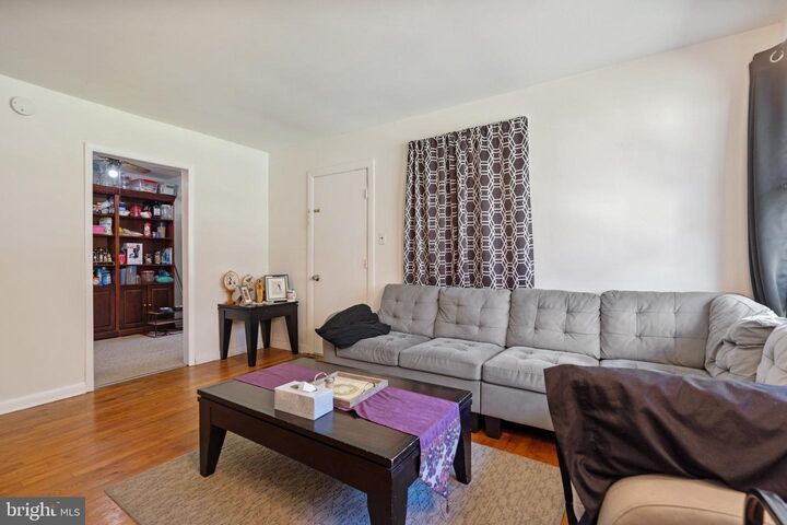 Property Photo:  571 Richmond Road  VA 20106 