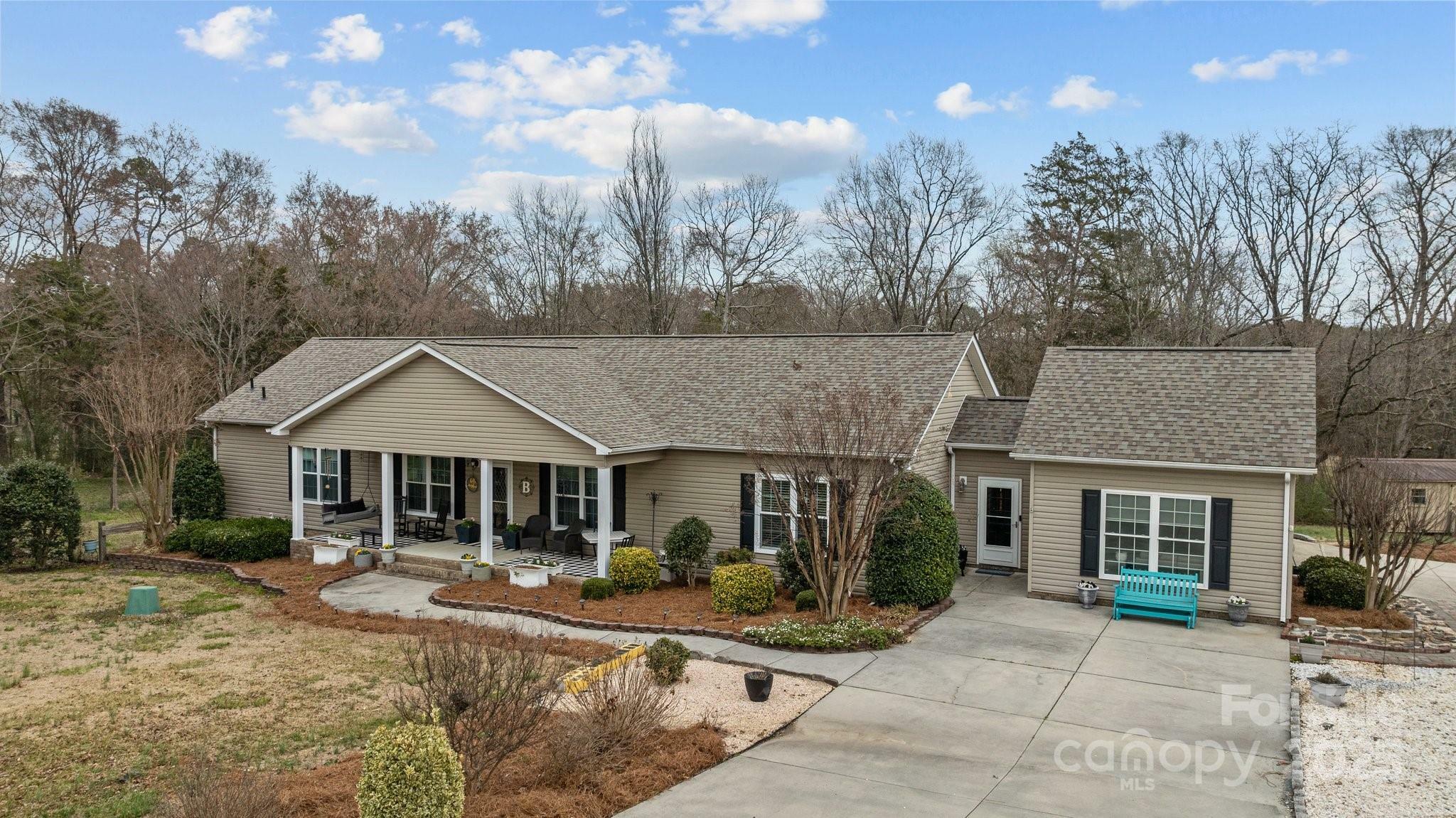 Property Photo:  7520 Pleasant Hill Church Road  NC 28103 