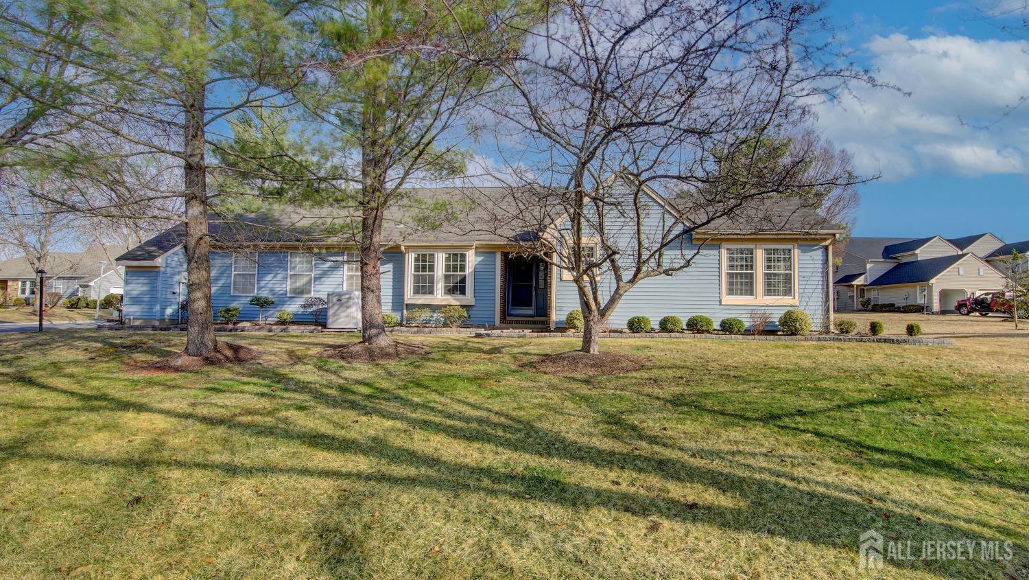 32 Canterbury Drive  Monroe NJ 08831 photo