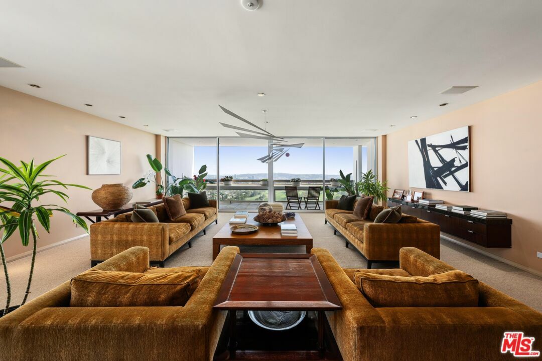 Property Photo: 2220 Avenue Of The Stars CA 90067