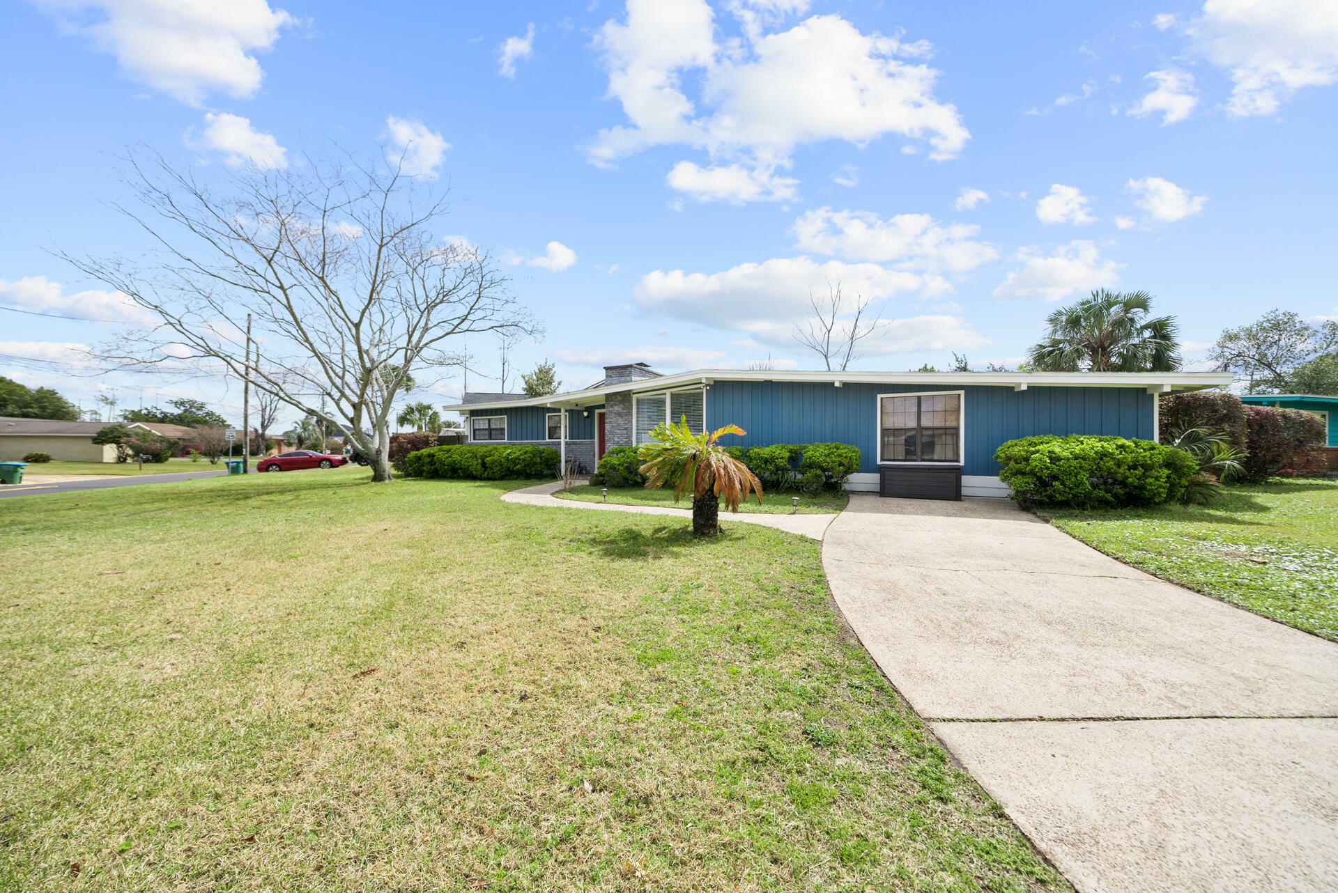 Property Photo:  306 Carolyn Avenue  FL 32407 