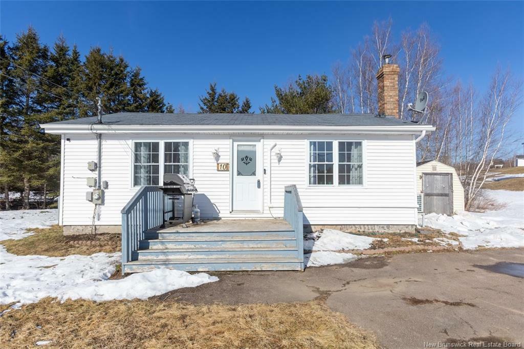 Property Photo: 10 Mills Boulevard NB E4V 1Z9
