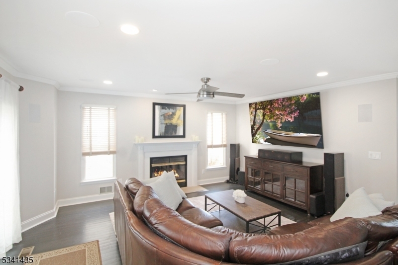 Property Photo:  11 Blazure Dr  NJ 07924 