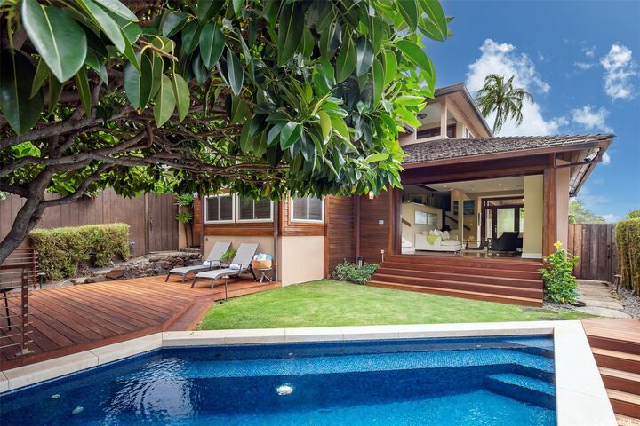 Property Photo:  2984 Makalei Place  HI 96815 