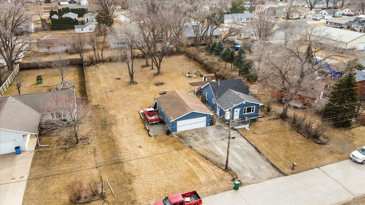 Property Photo:  815 Fox Avenue  IA 50707 