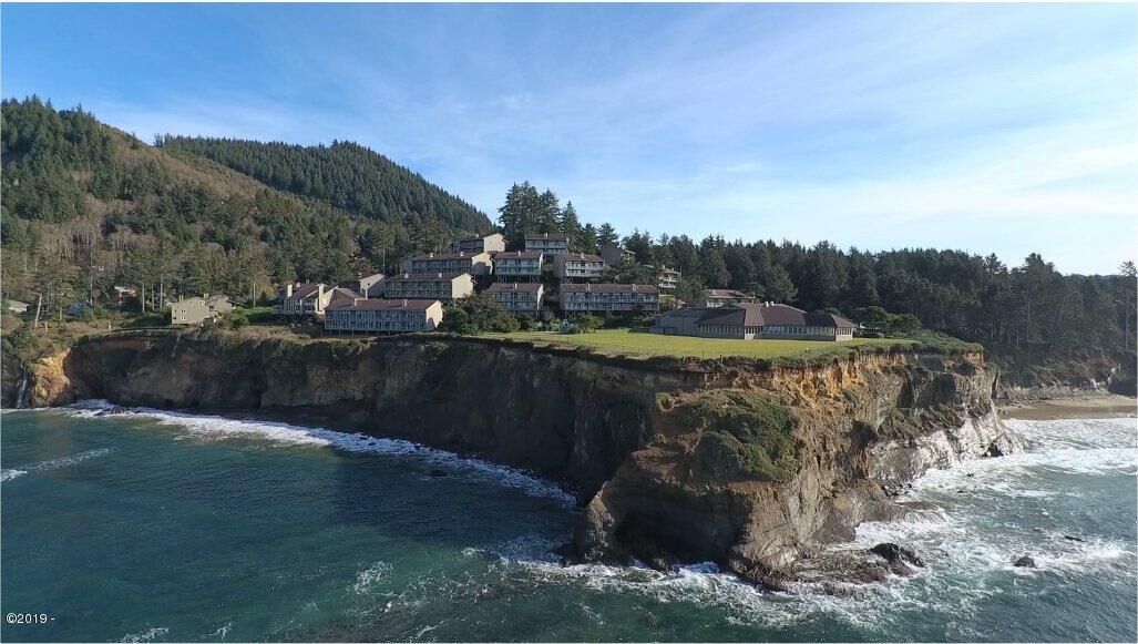 Property Photo:  301 Otter Crest Drive 413  OR 97369 