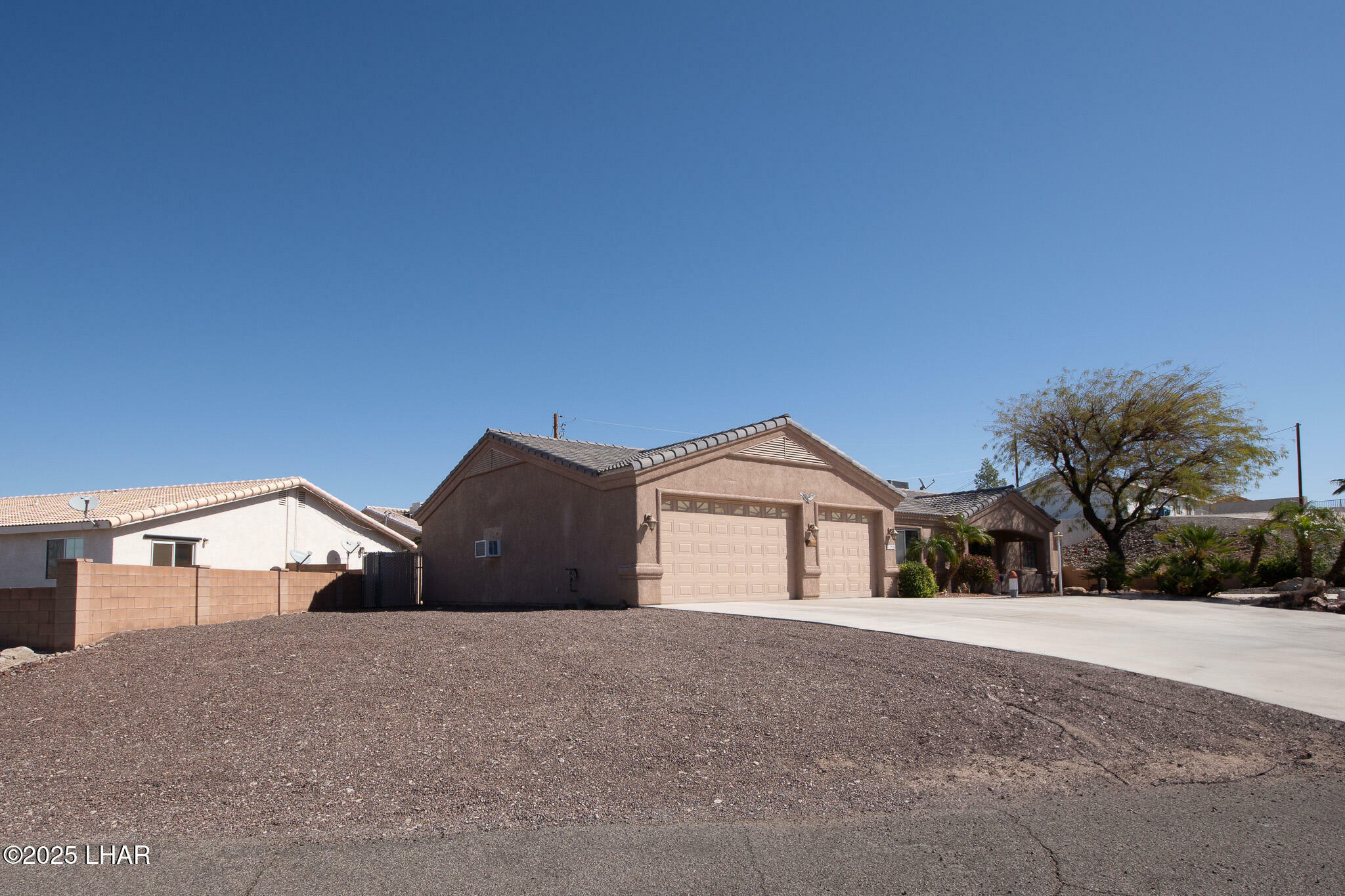 Property Photo: 3526 Hollister Ln AZ 86406