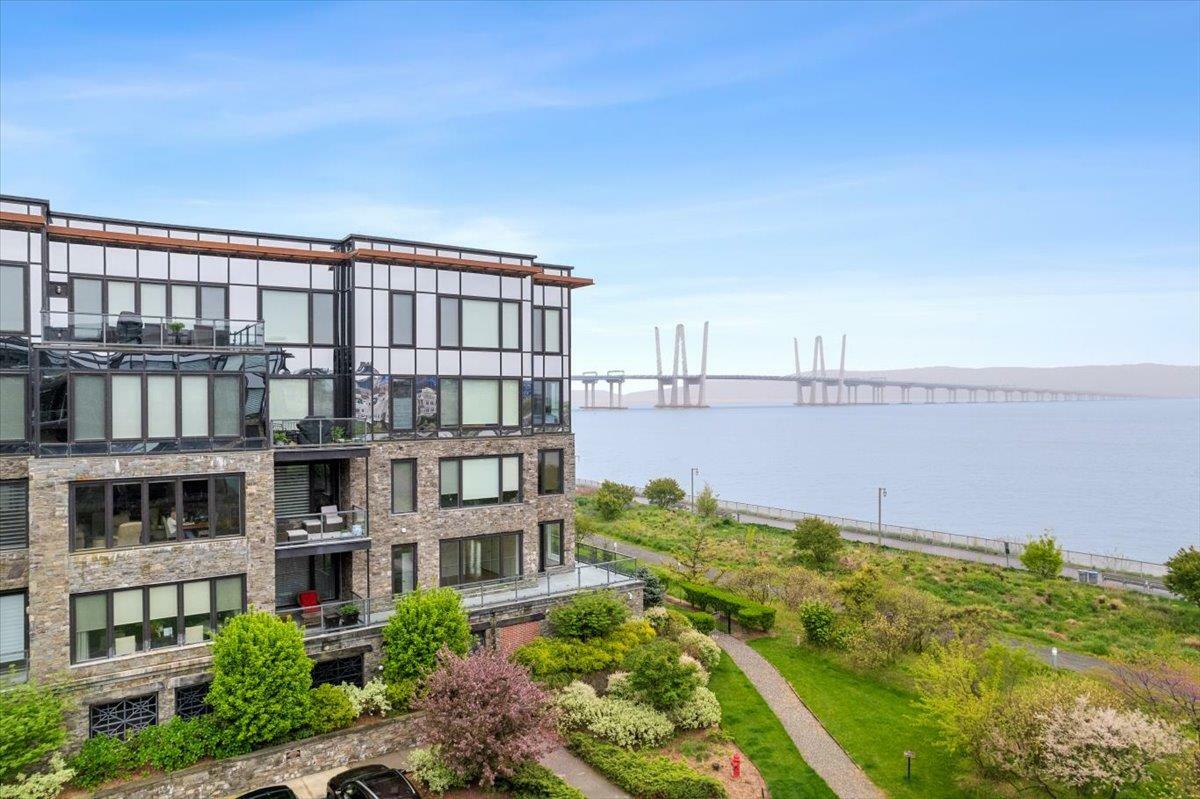 16 Rivers Edge 502  Tarrytown NY 10591 photo