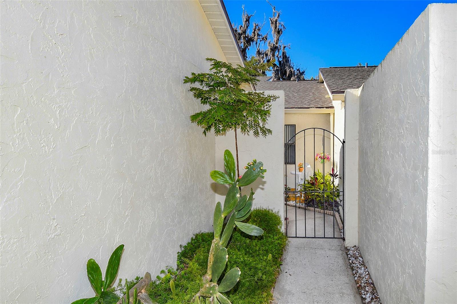 Property Photo: 2225 Cypress Court 2C FL 32778