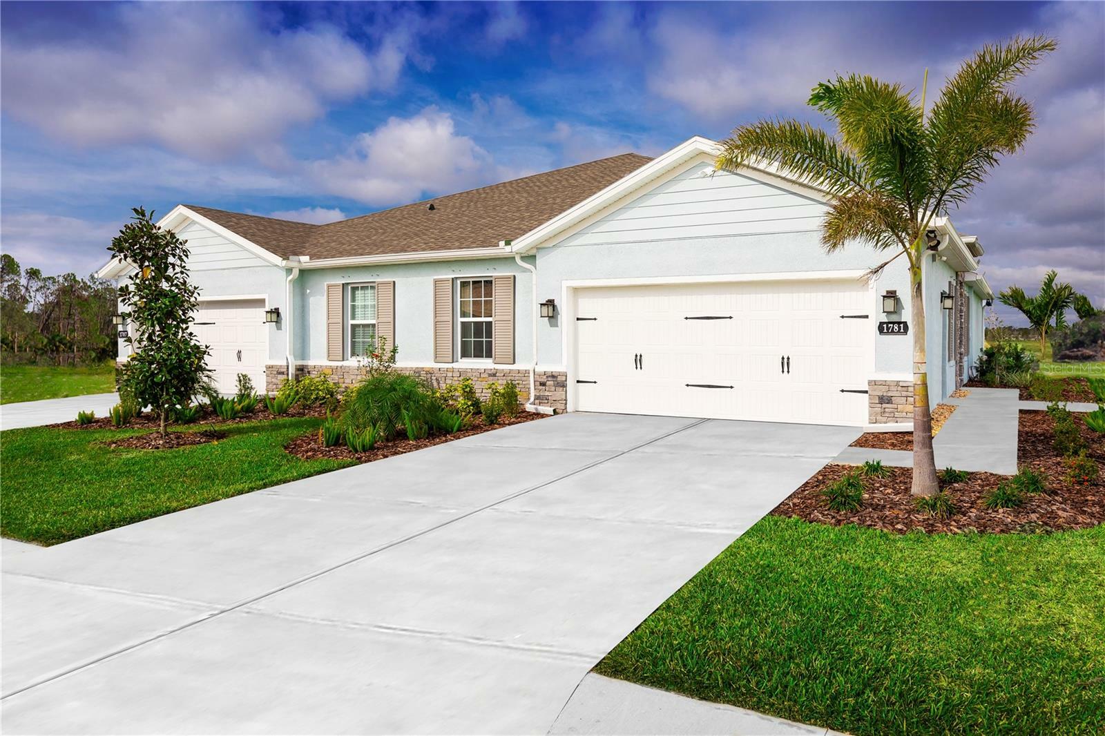 Property Photo:  285 Voltaire Drive  FL 34609 