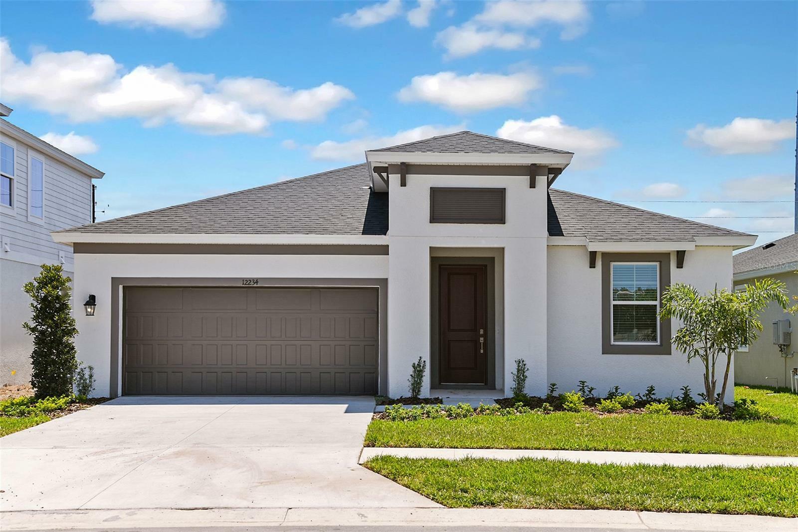 Property Photo: 10225 Fieldstone Myrtle Way FL 33576