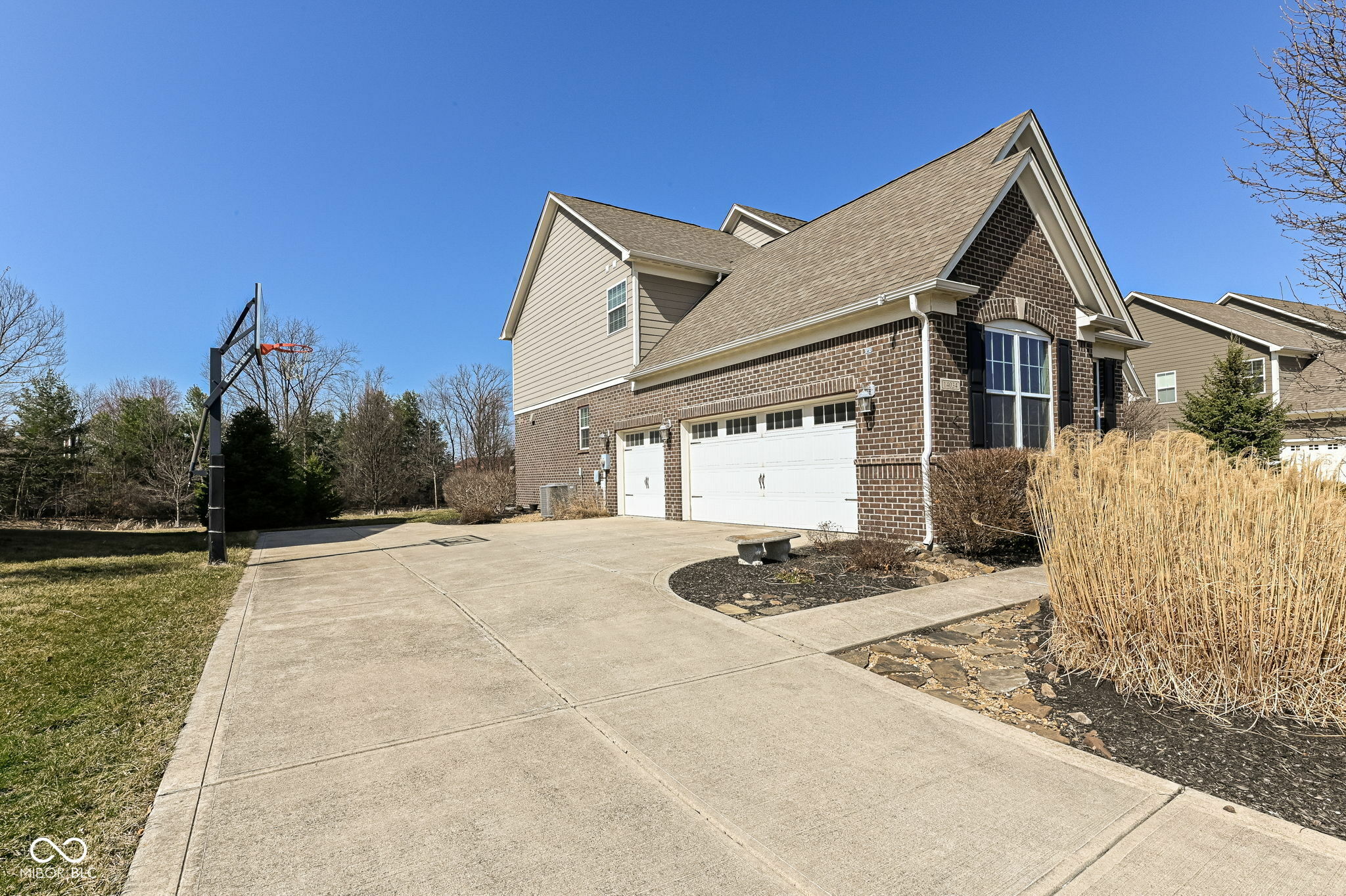 Property Photo: 14034 Wicklow Lane IN 46040