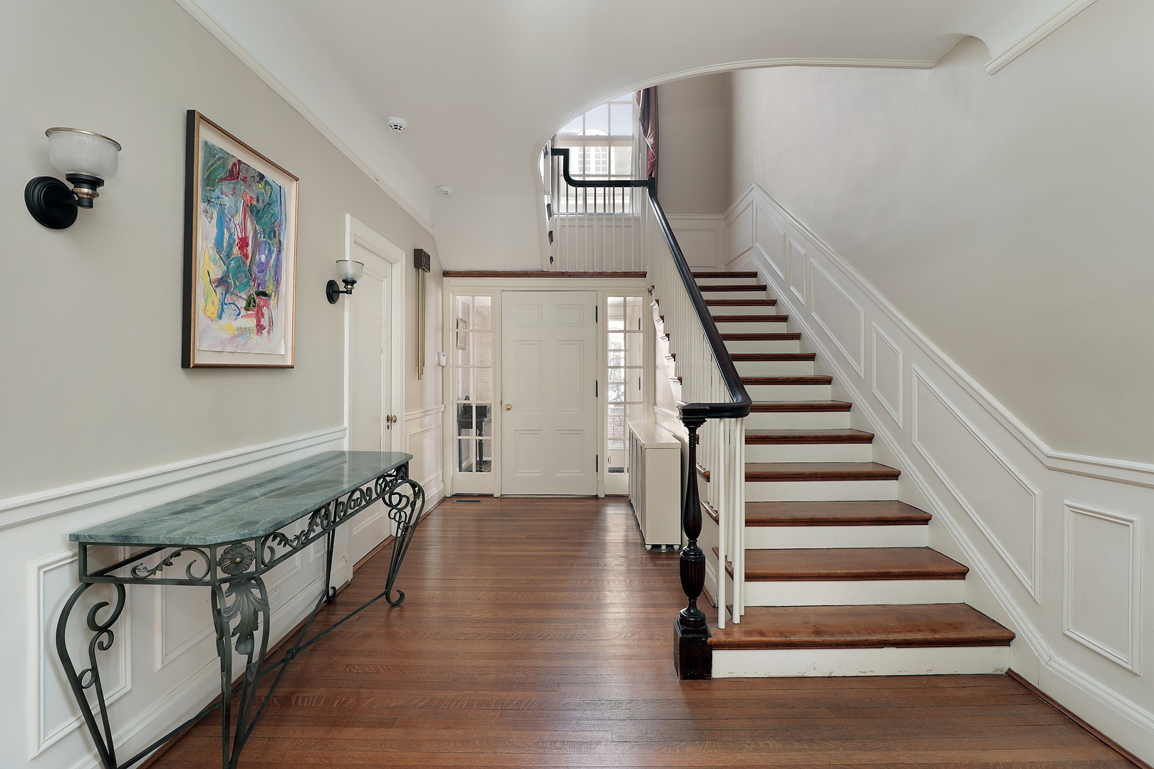 Property Photo: 2252 Orrington Avenue IL 60201