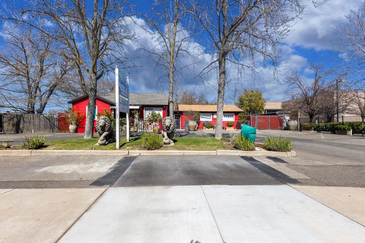 9271 Elk Grove Boulevard  Elk Grove CA 95624 photo