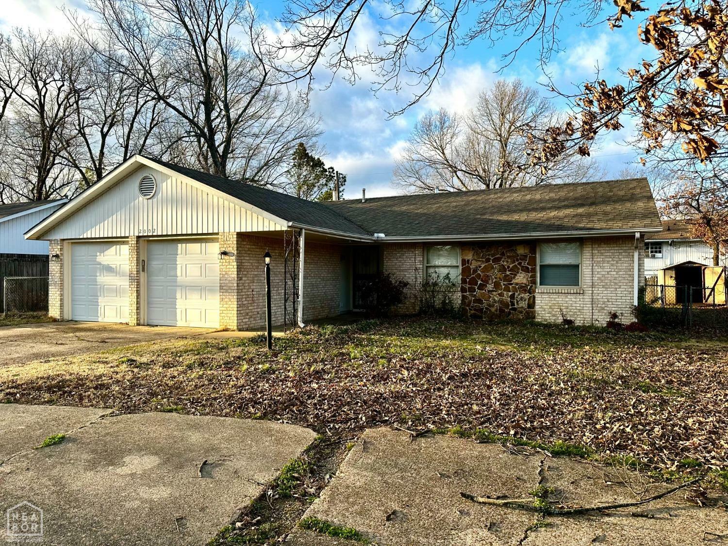 Property Photo:  2002 Westwood Drive  AR 72401 