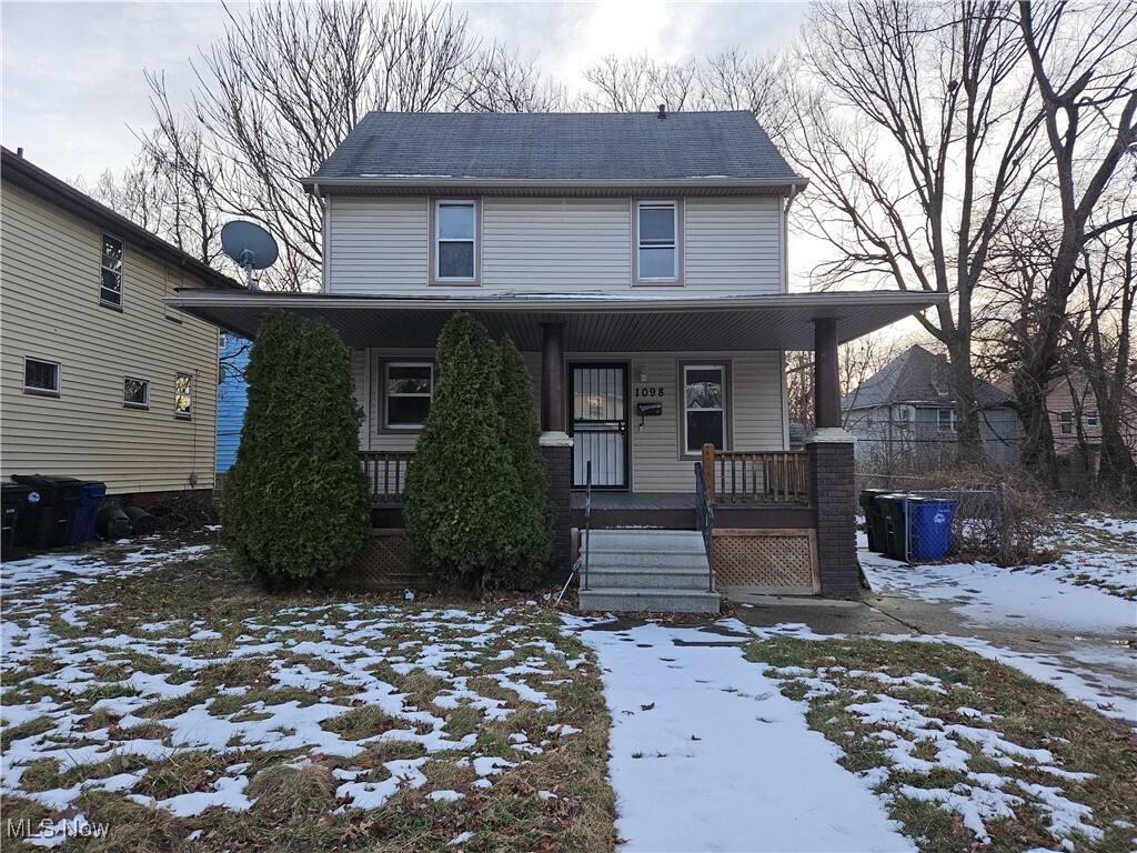 Property Photo:  1098 E 146th Street  OH 44110 