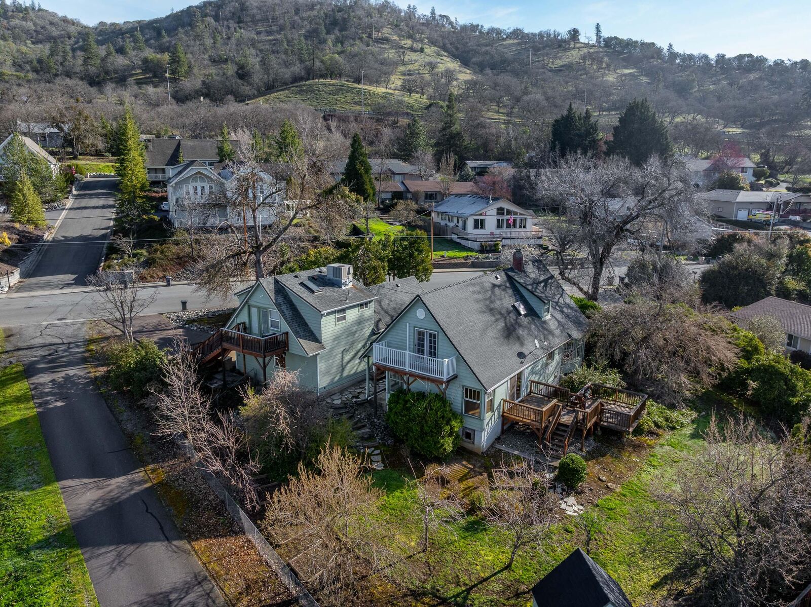 Property Photo:  1699 NE Foothill Boulevard  OR 97526 