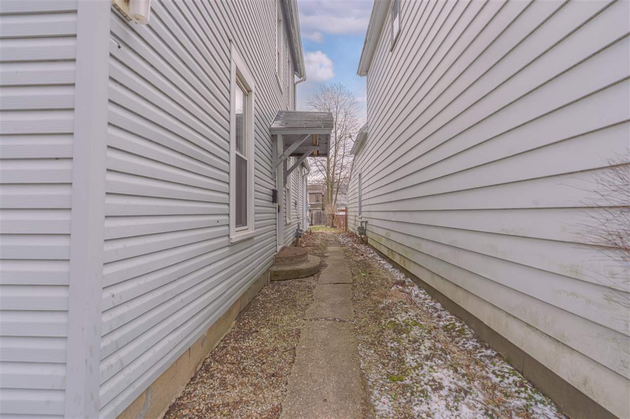 Property Photo:  317 N 16th Street  IN 47374 