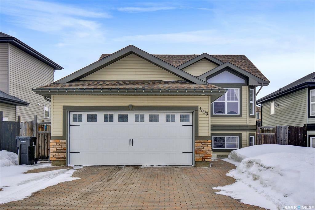 Property Photo:  1030 Korol Crescent  SK S7R 0E5 