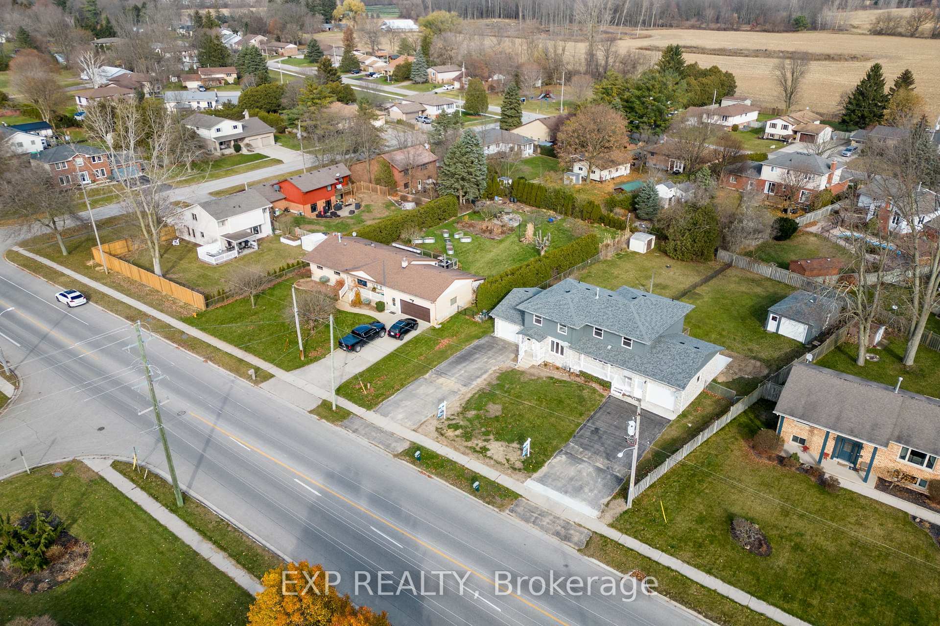 22264 Adelaide Street  Strathroy-Caradoc ON N0L 1W0 photo