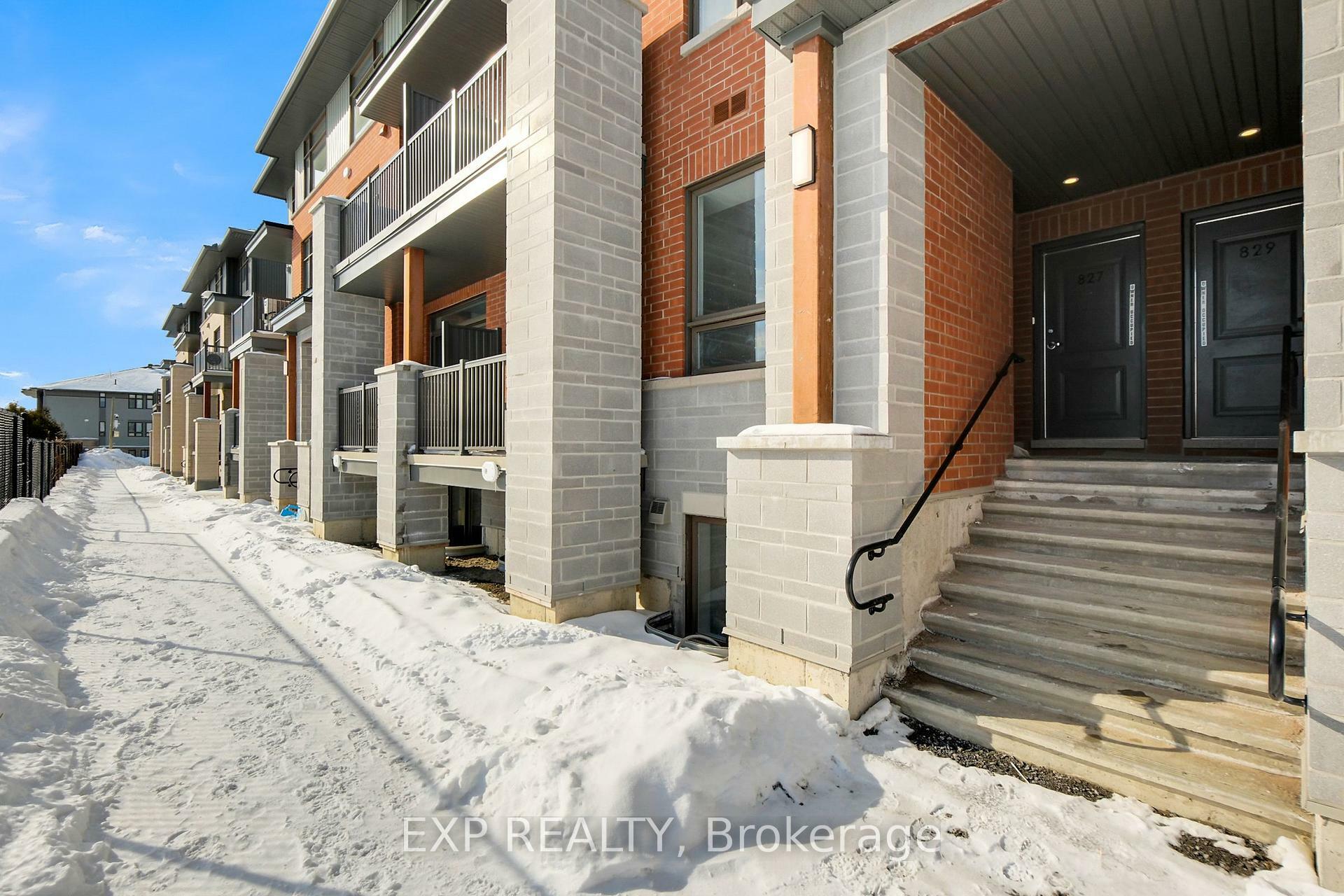 Property Photo: 825 Silhouette N/A ON K2J 4S3