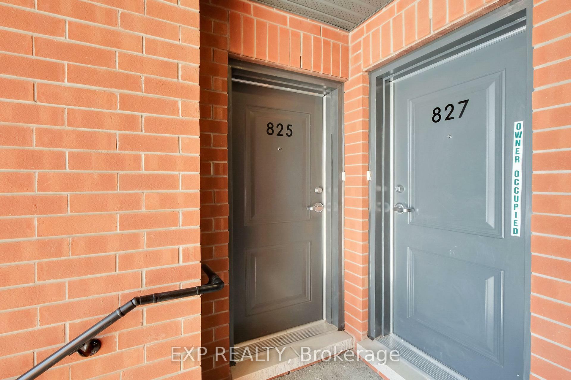 Property Photo:  825 Silhouette  ON K2J 4S3 