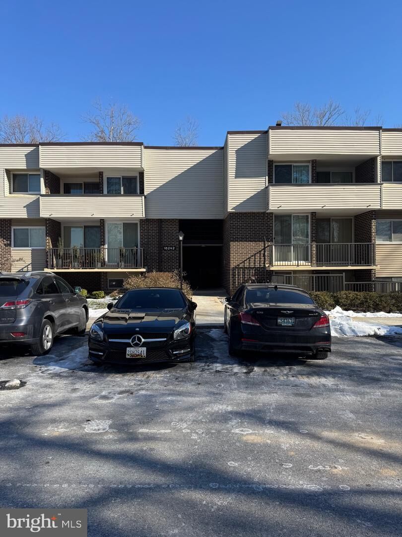 Property Photo: 10242 Prince Place 20-T4 MD 20774