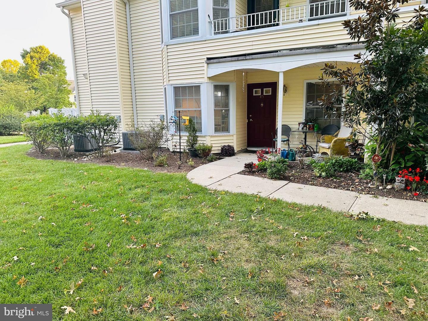 45 Powell Court  Hightstown NJ 08520 photo