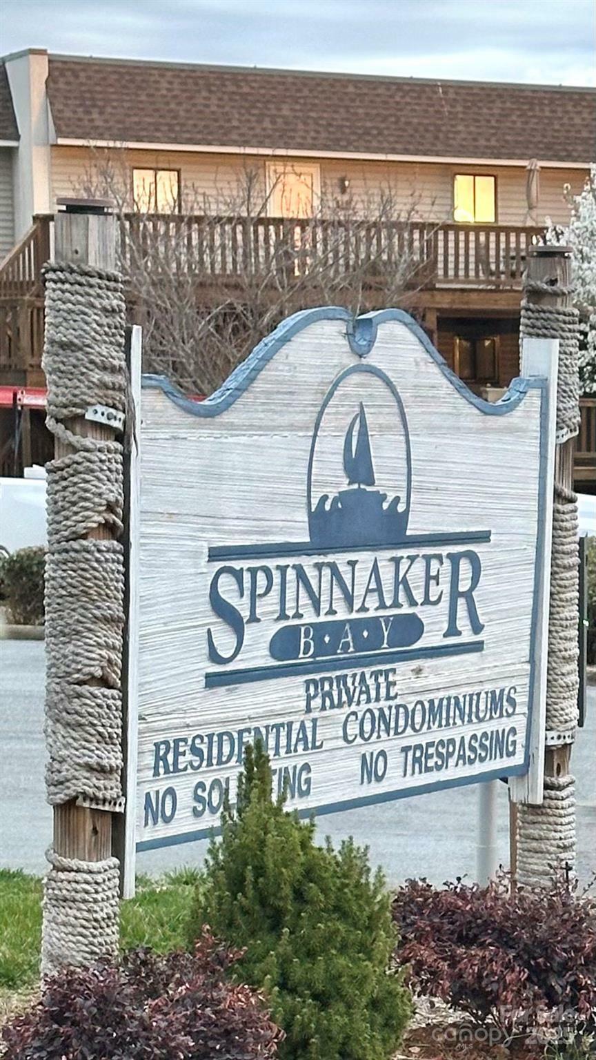 Property Photo: 7831 Spinnaker Bay Drive 106 NC 28673