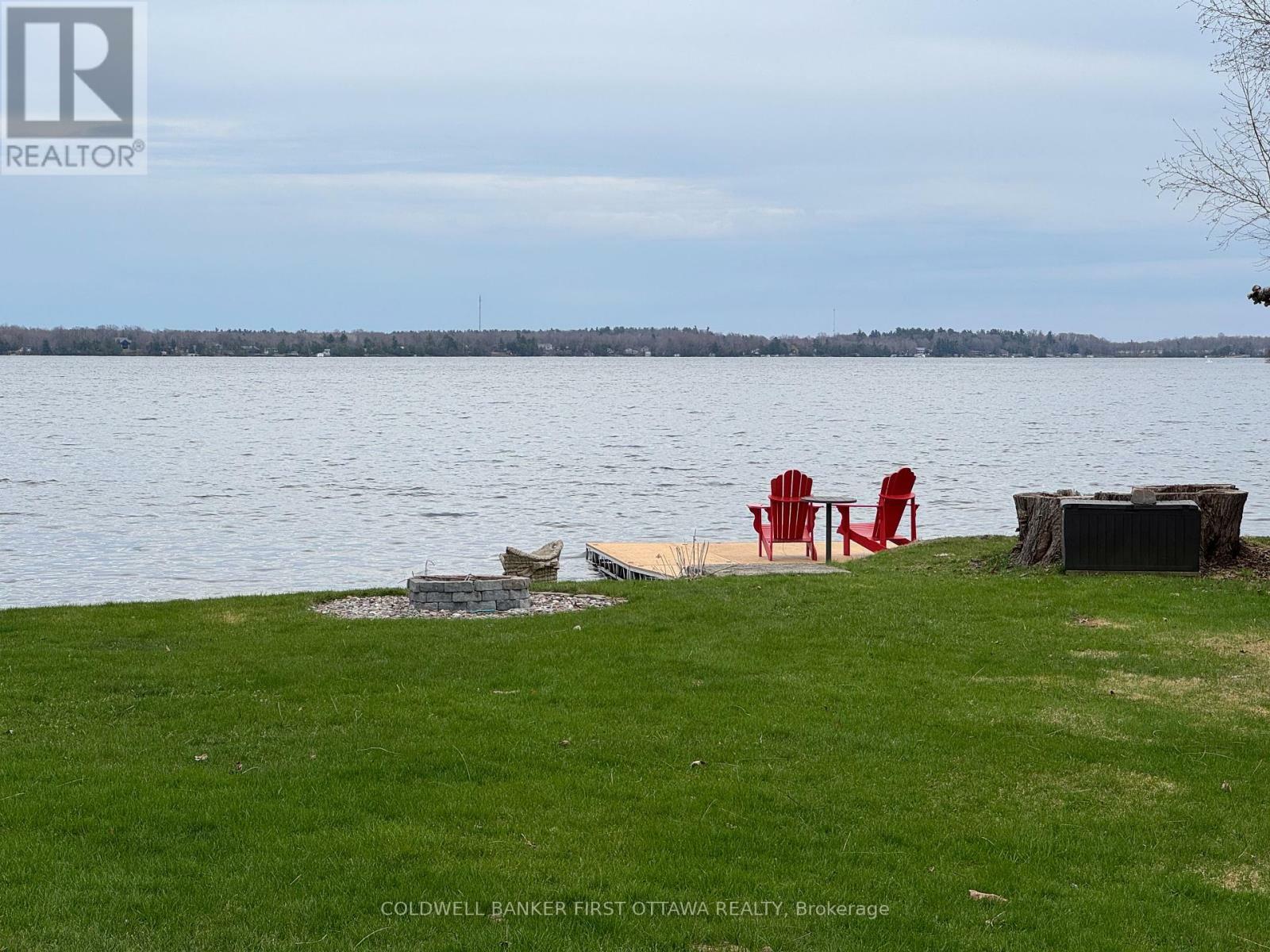 Property Photo: 173 Rideau Street ON K7H 3C7