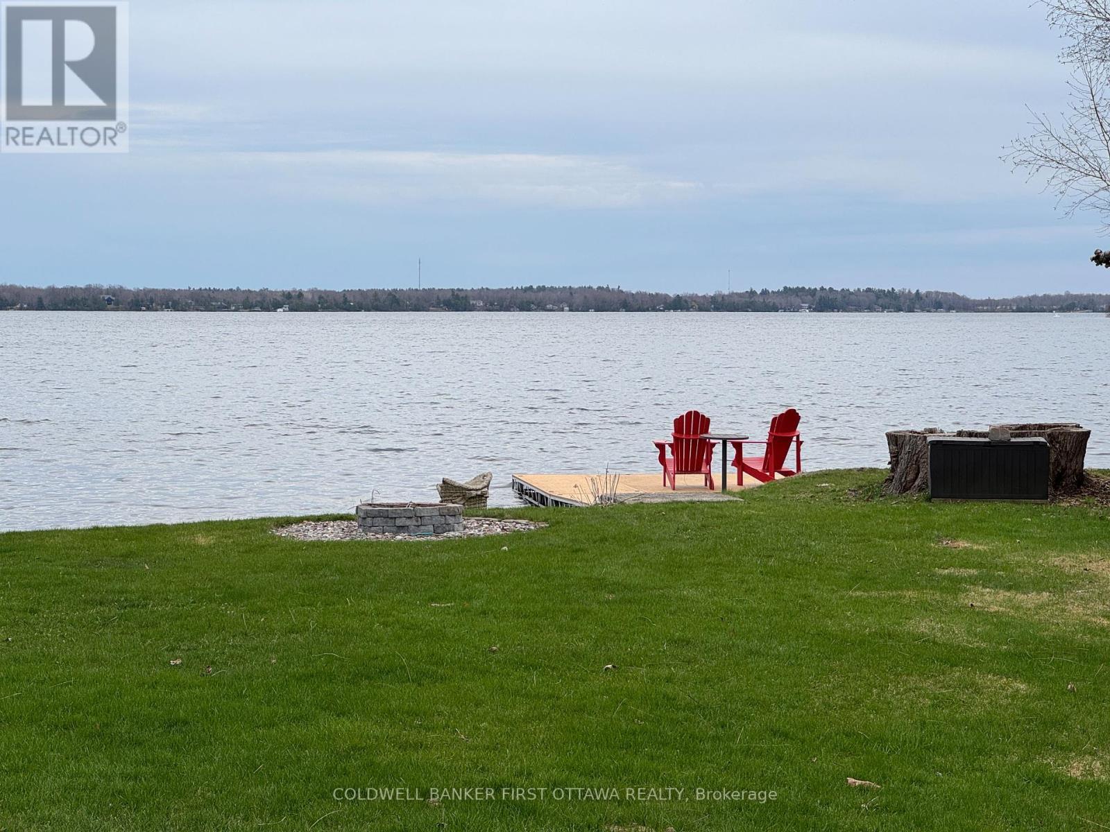 Property Photo: 173 Rideau Street ON K7H 3C7