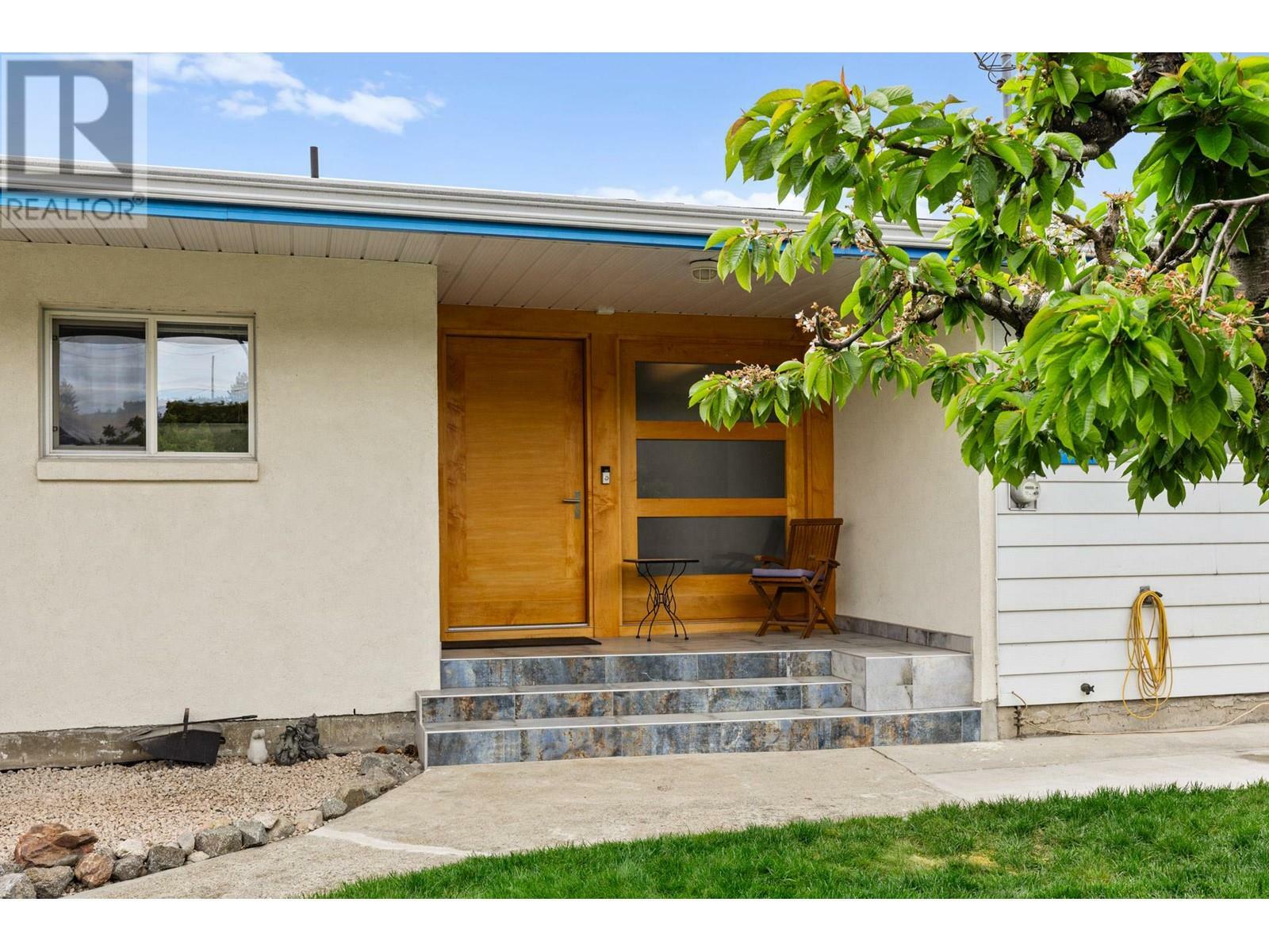 Property Photo: 2283 Blair Court BC V1V 1J1