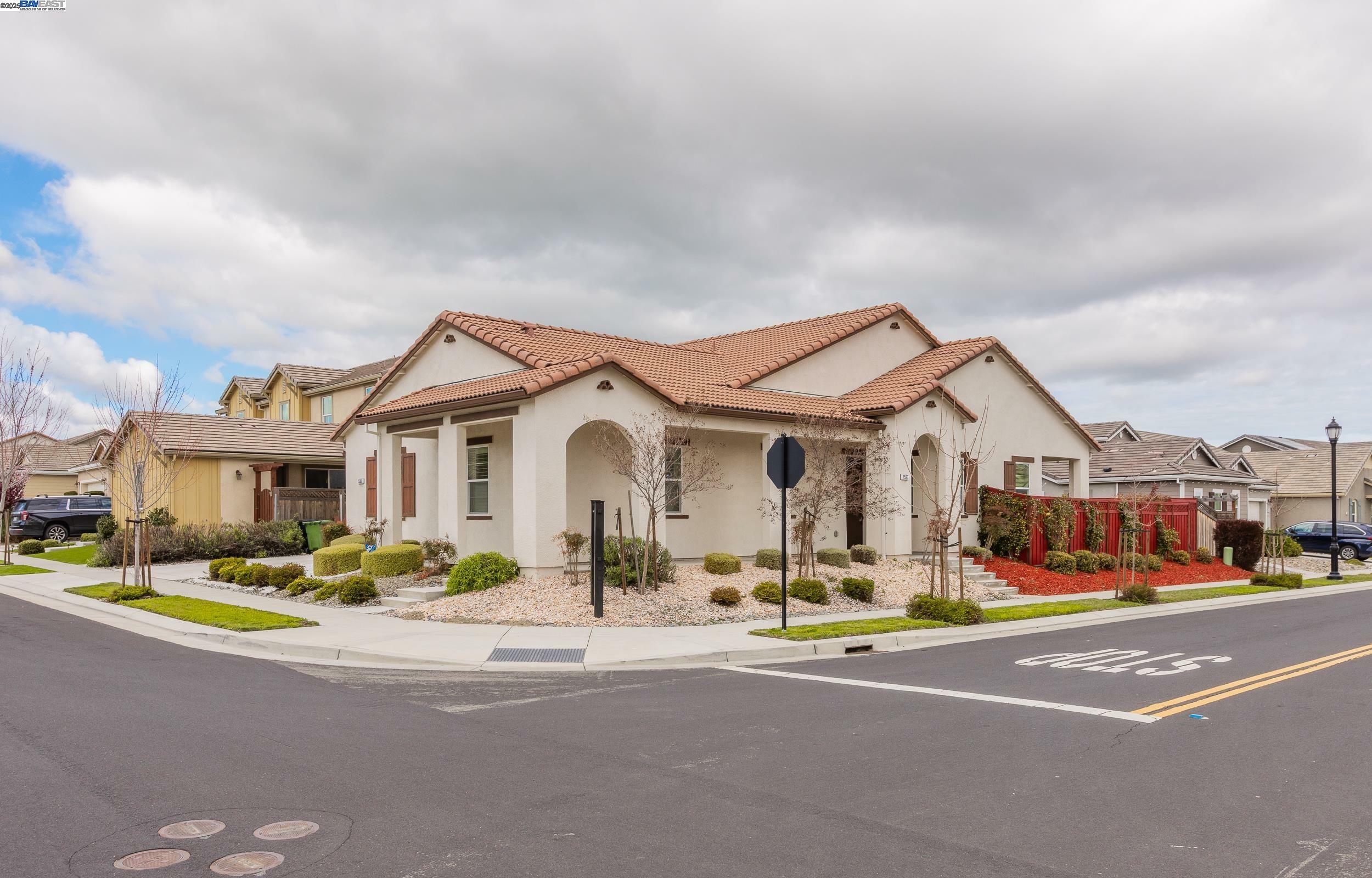 Property Photo: 1593 S Sherman St CA 95391