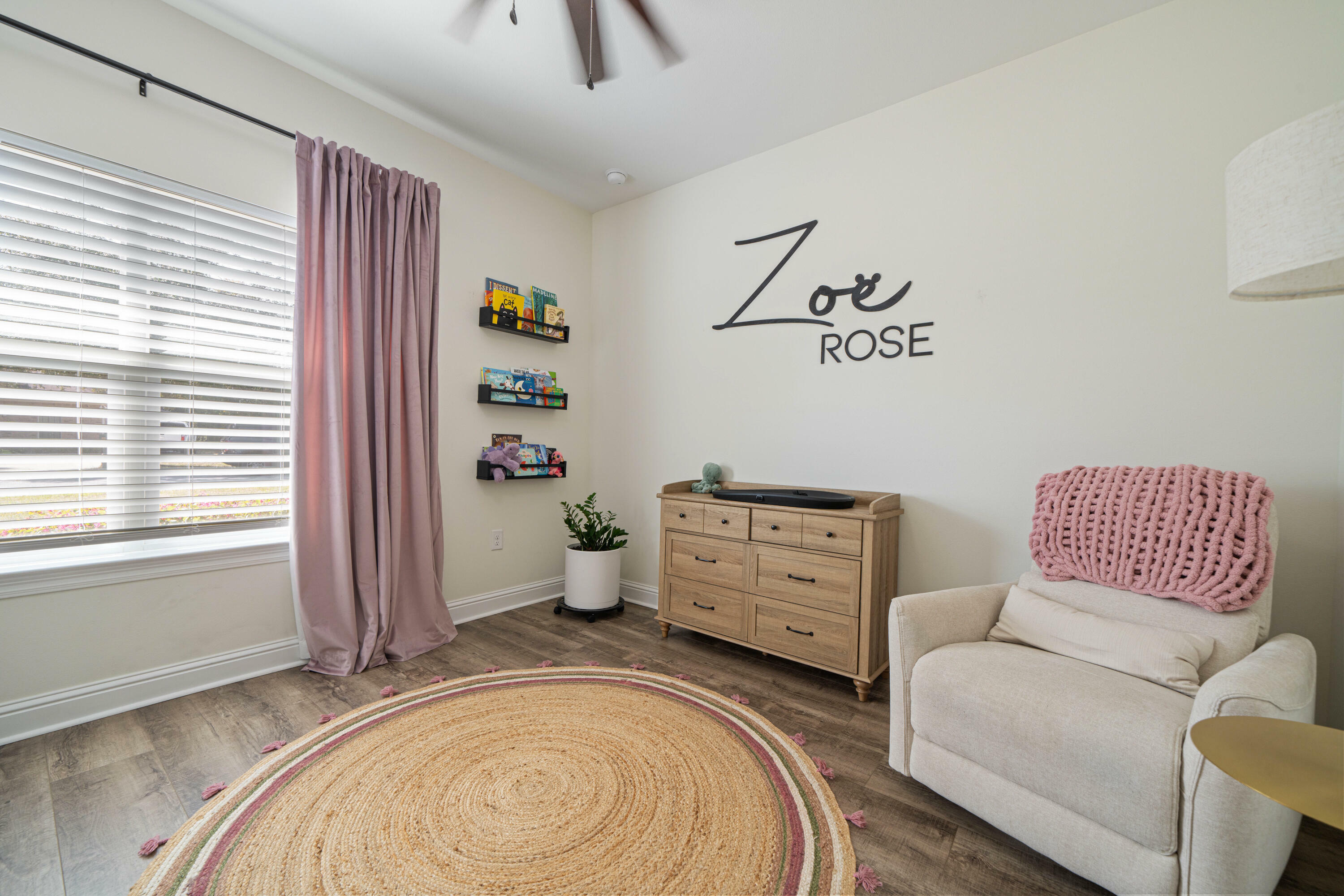 Property Photo:  2901 Chancery Lane  FL 32539 