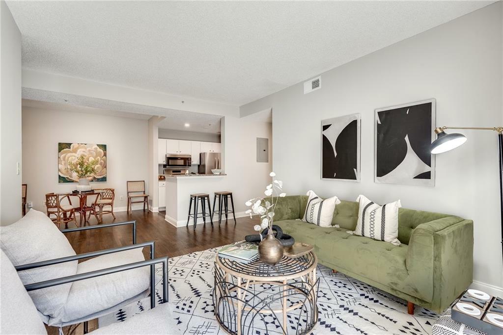1074 Peachtree Walk NE B306  Atlanta GA 30309 photo