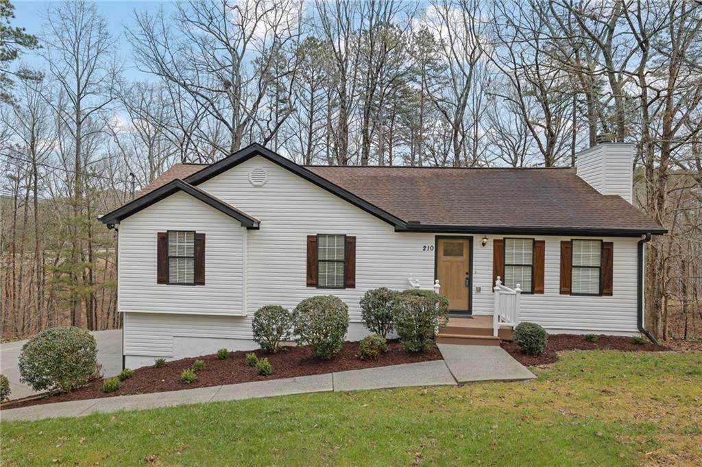 Property Photo:  210 Fairview Cove  GA 30107 