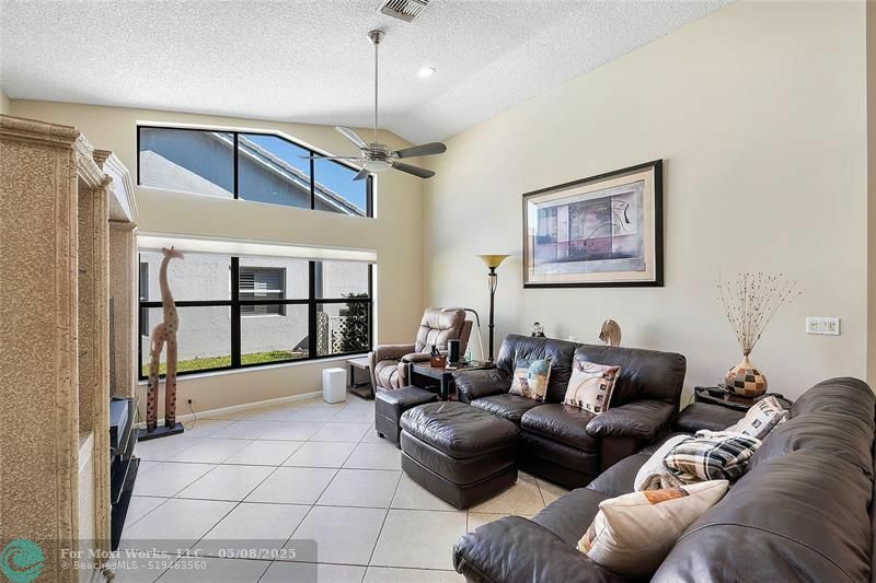 Property Photo: 5624 NW 87th Way FL 33067