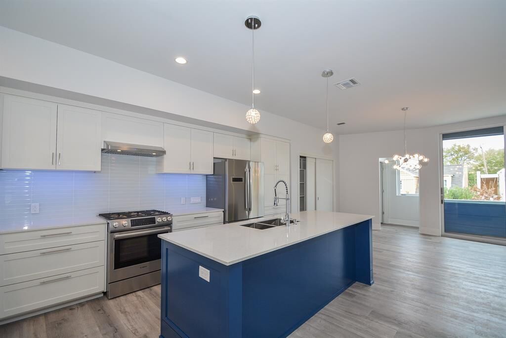 Property Photo:  1903 Oakdale Street  TX 77004 