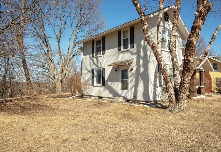 Property Photo:  315 NE 3rd Avenue  IA 50677 