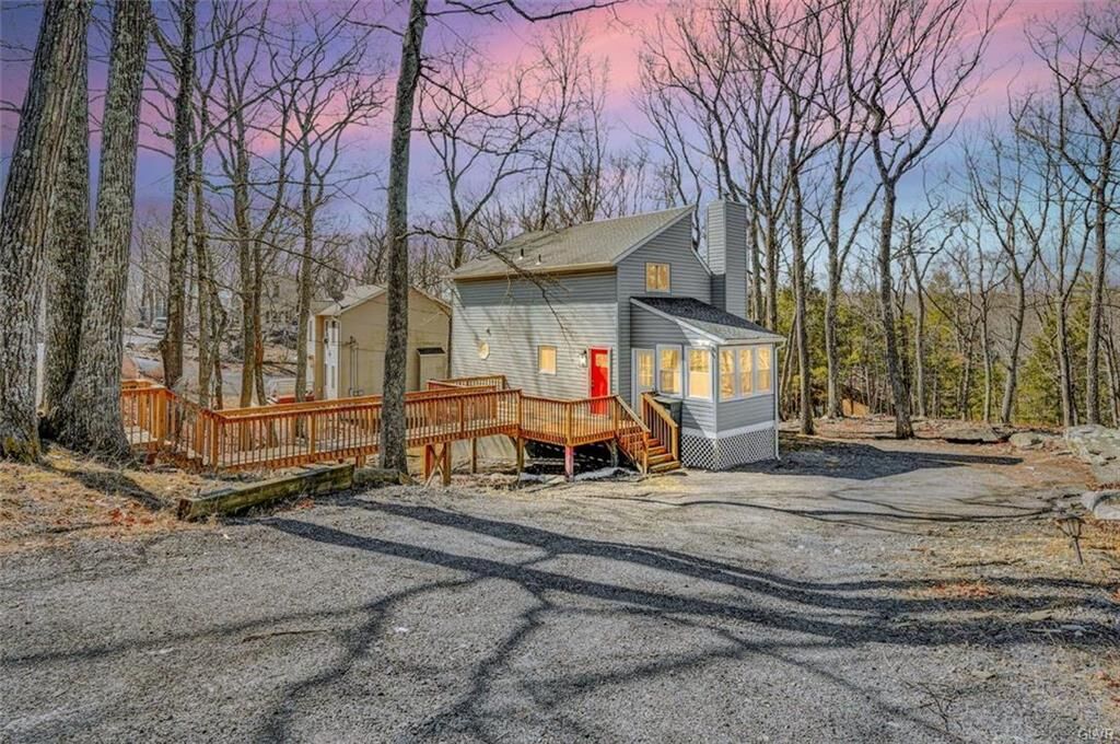 Property Photo: 104 Durham Drive PA 18324