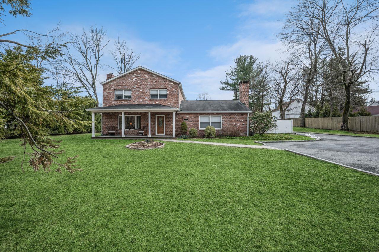 Property Photo:  465 Old Post Road  NY 10506 