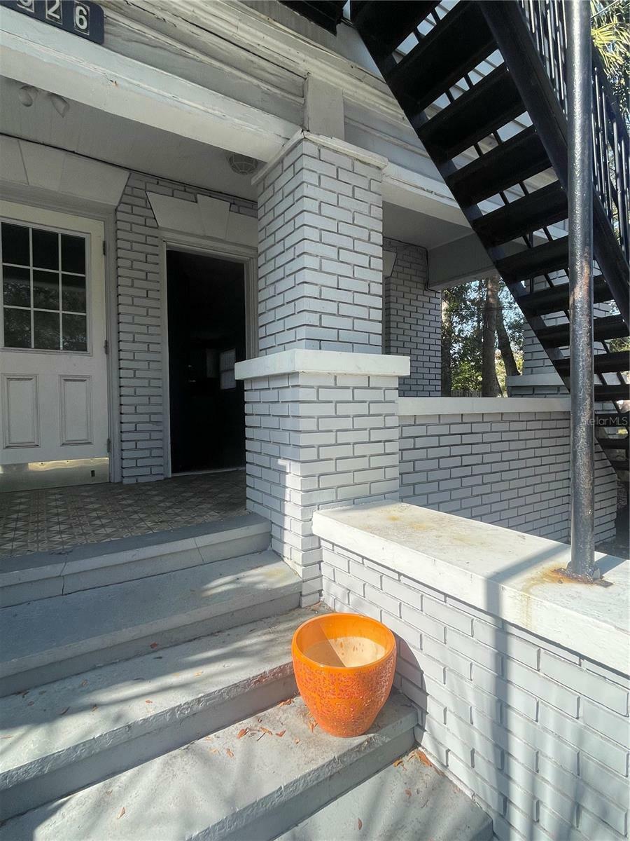 Property Photo: 626 Highland Street N FL 33701