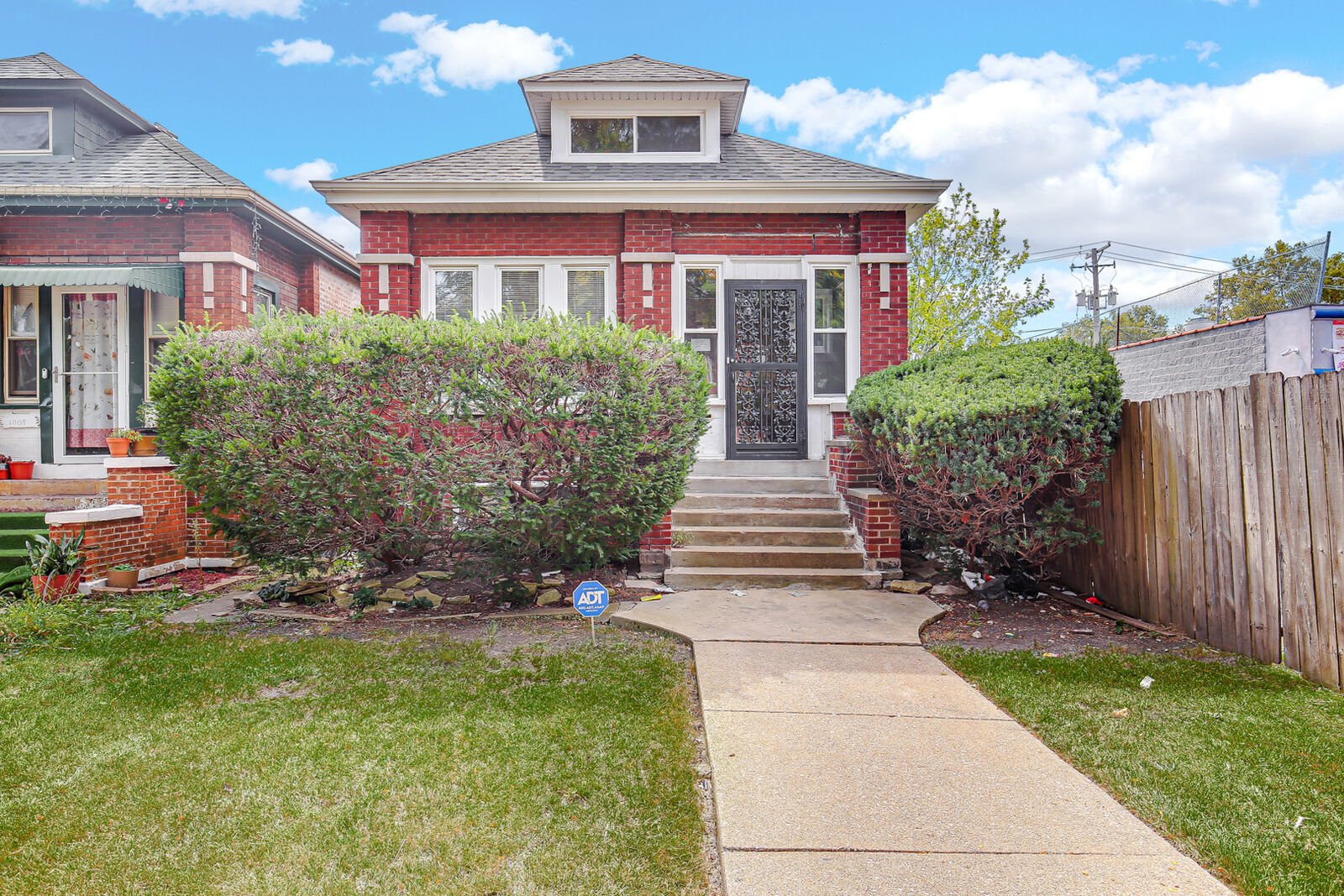 Property Photo:  1011 W 87th Street  IL 60620 
