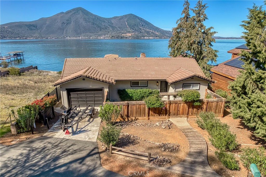 3864 Oakmont Drive  Clearlake CA 95422 photo