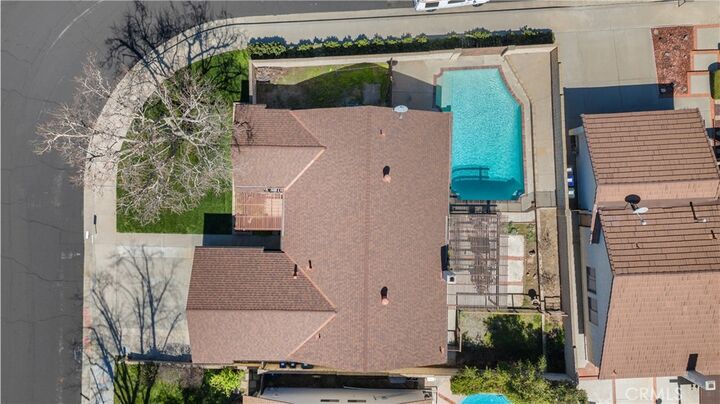 Property Photo: 26914 Lugar De Oro Drive CA 91354