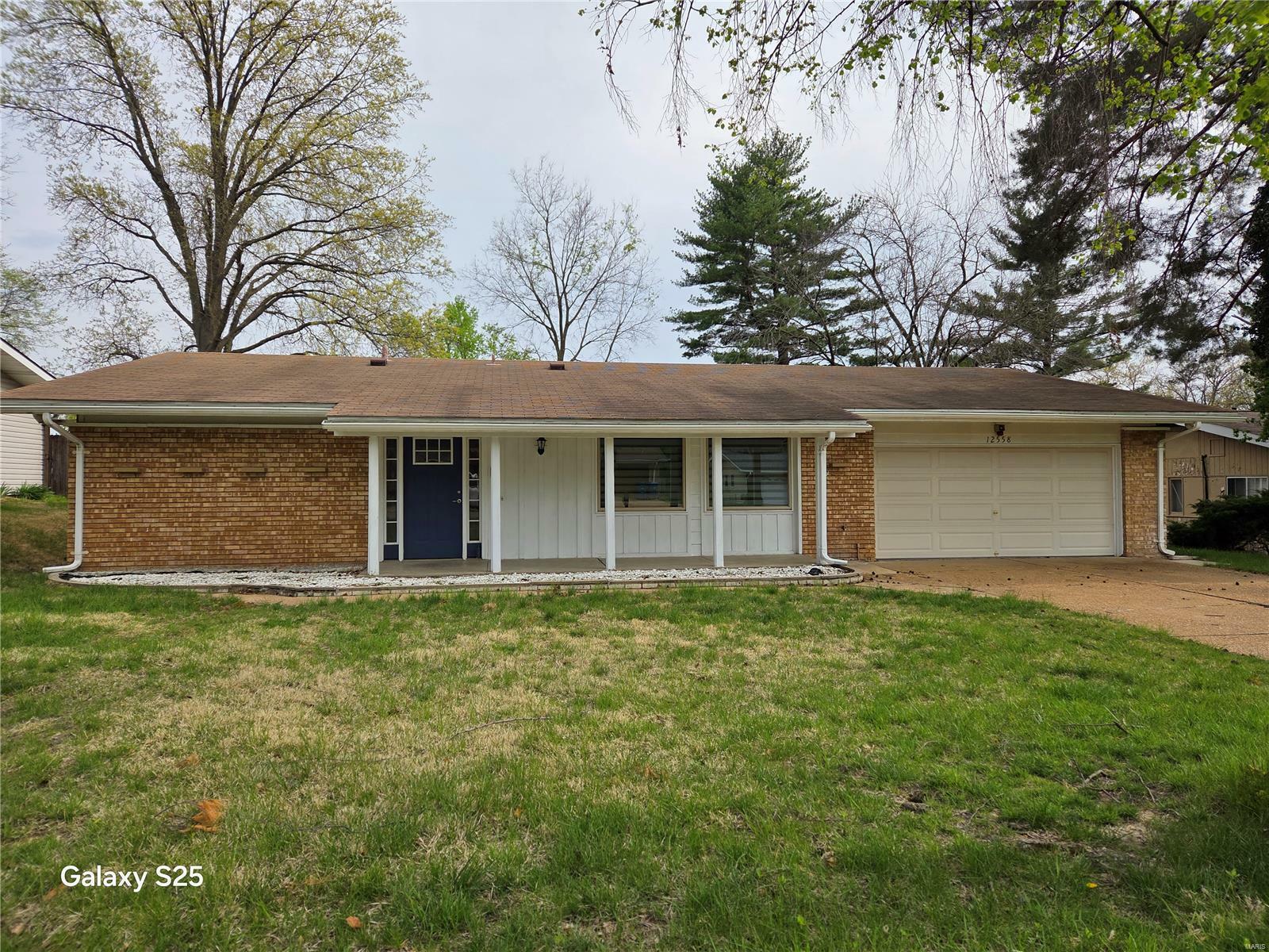 12558 Pepperwood Drive  St Louis MO 63146 photo