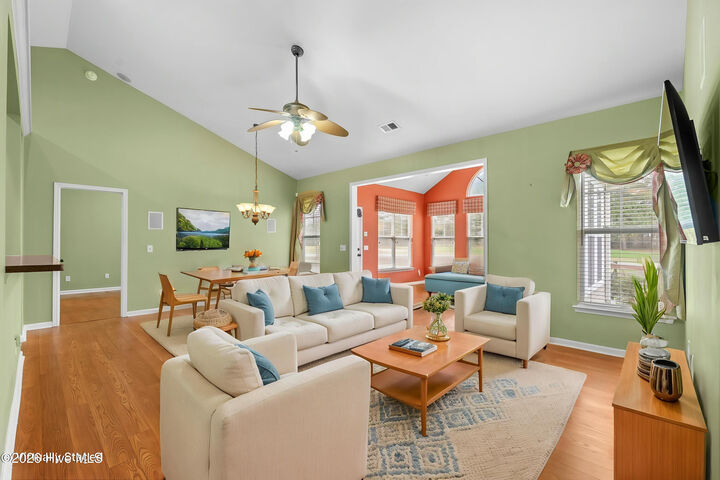 Property Photo:  641 Meadowbrook Lane  NC 28467 